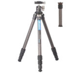 Leofoto LS-224C Tripod carbon Ranger volledig opgesteld met LH-25 kogelkop en losse korte middenkolom DC-222C ernaast.