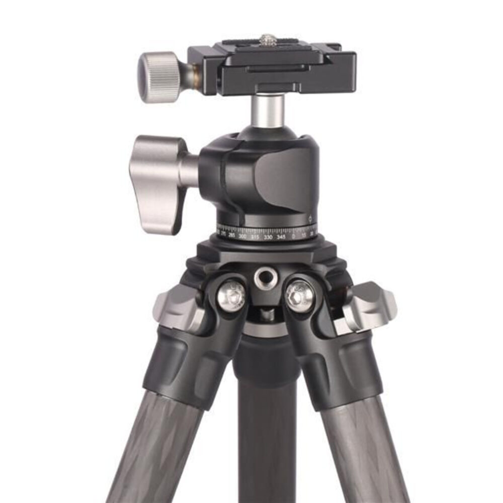 Leofoto LS-224C Tripod close-up van LH-25 kogelkop en statiefschouder met draaivergrendelingen.