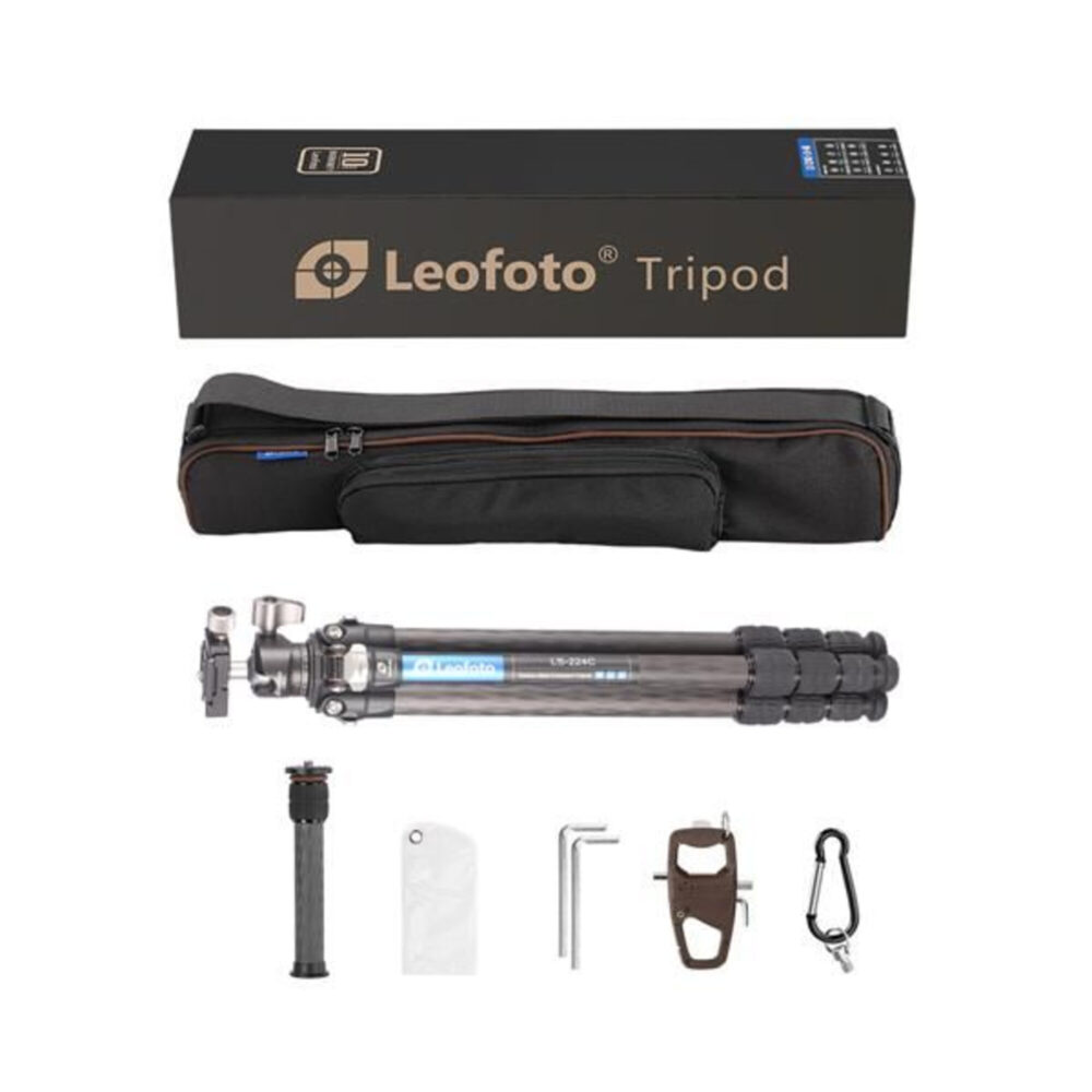 Leofoto LS-224C Tripod complete set met statief, korte middenkolom DC-222C, draagtas en accessoires in verpakking.