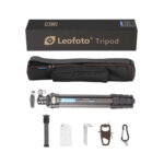 Leofoto LS-224C Tripod complete set met statief, korte middenkolom DC-222C, draagtas en accessoires in verpakking.