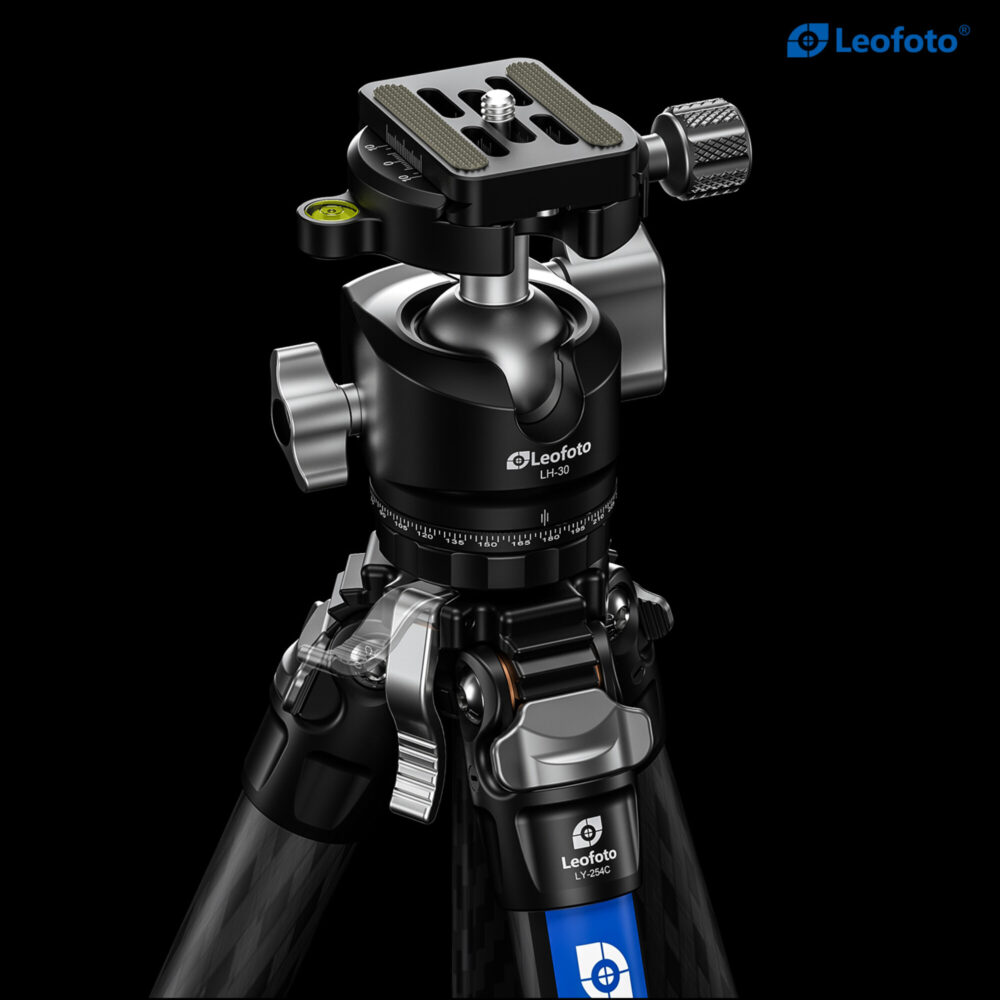 Leofoto LY-254C Tripod close-up van LH-30 kogelkop met Arca-Swiss snelkoppelingsplaat en libel.