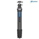 Leofoto LY-284C Tripod compact ingeschoven met samengevouwen carbon poten voor eenvoudig transport.