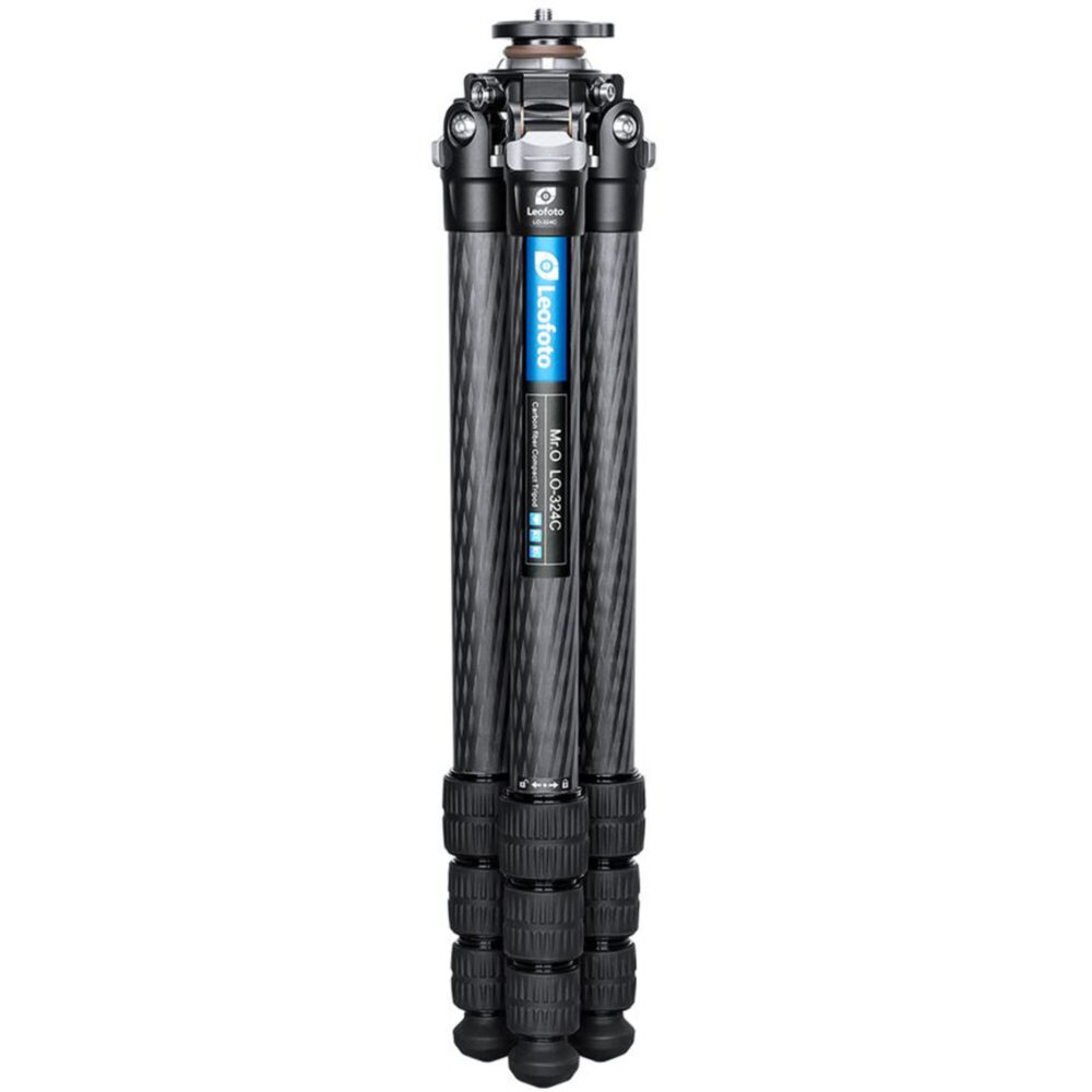 Leofoto LY-224C Tripod compact ingeklapt voor transport met samengevouwen carbon poten.