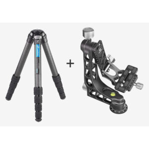 Leofoto LS-365C Tripod carbon Ranger-set met PG-1 gimbal los naast het statief.