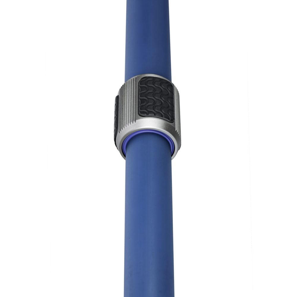 Leofoto LP-284C Tripod enkel blauw statiefbeen met carbon structuur en draaivergrendeling.