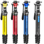 Leofoto LY-224C Tripod Mr.Y-serie statieven in geel rood blauw en zwart naast elkaar opgesteld.