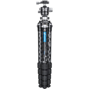 Leofoto LQ-365C + LH-47 Tripod compact ingeschoven met samengevouwen poten en gemonteerde LH-47 kop.