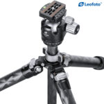 Leofoto LQ-365C + LH-47 Tripod zijaanzicht van bovenste potsegment met vergrendelring en middenzuil.