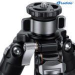 Leofoto LQ-365C + LH-47 Tripod close-up van scharnierplaat met hoekverstelling en stevige vergrendeling.