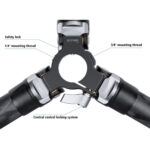 Leofoto LQ-365C + LH-47 Tripod opgesteld in winterse omgeving met omgekeerde middenzuil en camera laag boven het ijs.