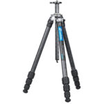 Leofoto LO-224C Tripod volledig uitgeklapt met carbon poten, middenkolom en halfronde schaal.
