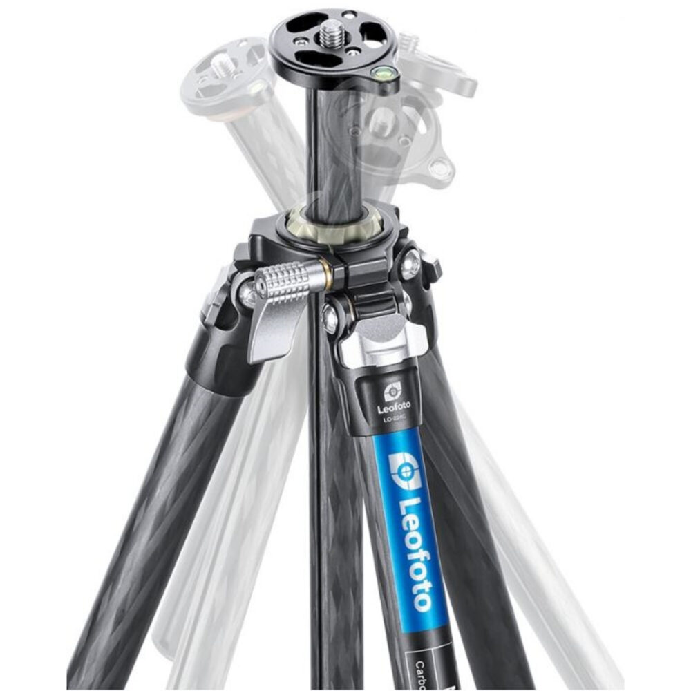 Leofoto LO-224C Tripod met in hoogte verstelbare middenkolom en verschillende spreidhoeken van de poten.