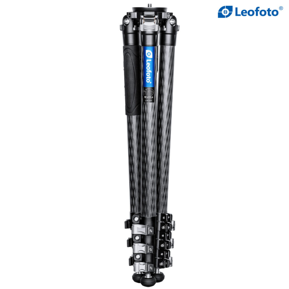 Leofoto LVM-324C Tripod ingeschoven carbon poten in compact transportformaat