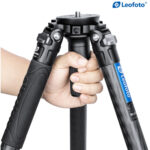 Leofoto LVM-324C Tripod detail van halbschaal met centrale opening en bevestigingspunten
