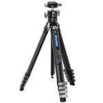 Leofoto AZ-235C Tripod zijaanzicht met Y-vormige middensluis en ovale carbon poten