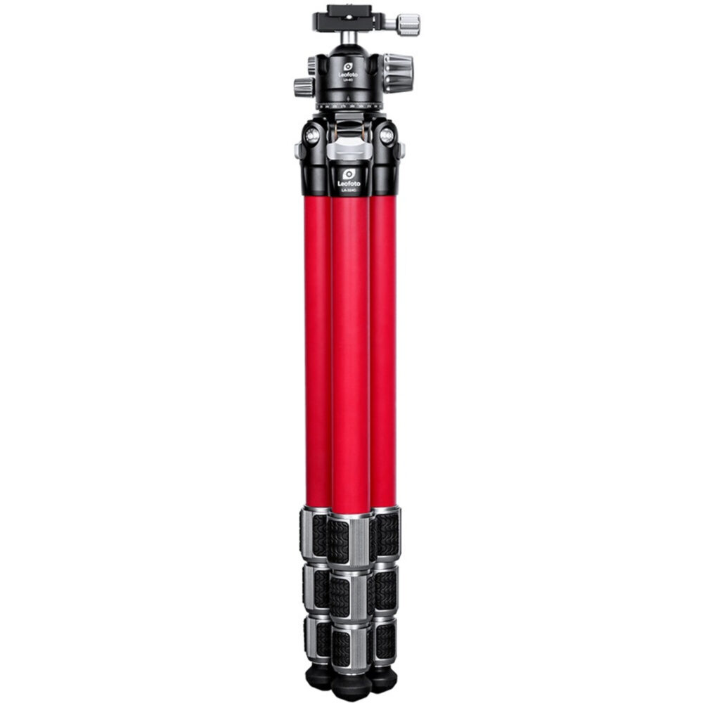Leofoto LA-324C Tripod ingeklapt in transportstand met poten samengevouwen