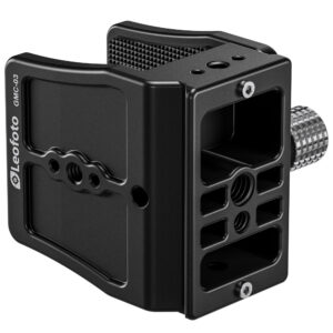 Leofoto GMC-03 Statiefadapter zijaanzicht met meerdere montagegaten en Arca-Swiss basisplaat