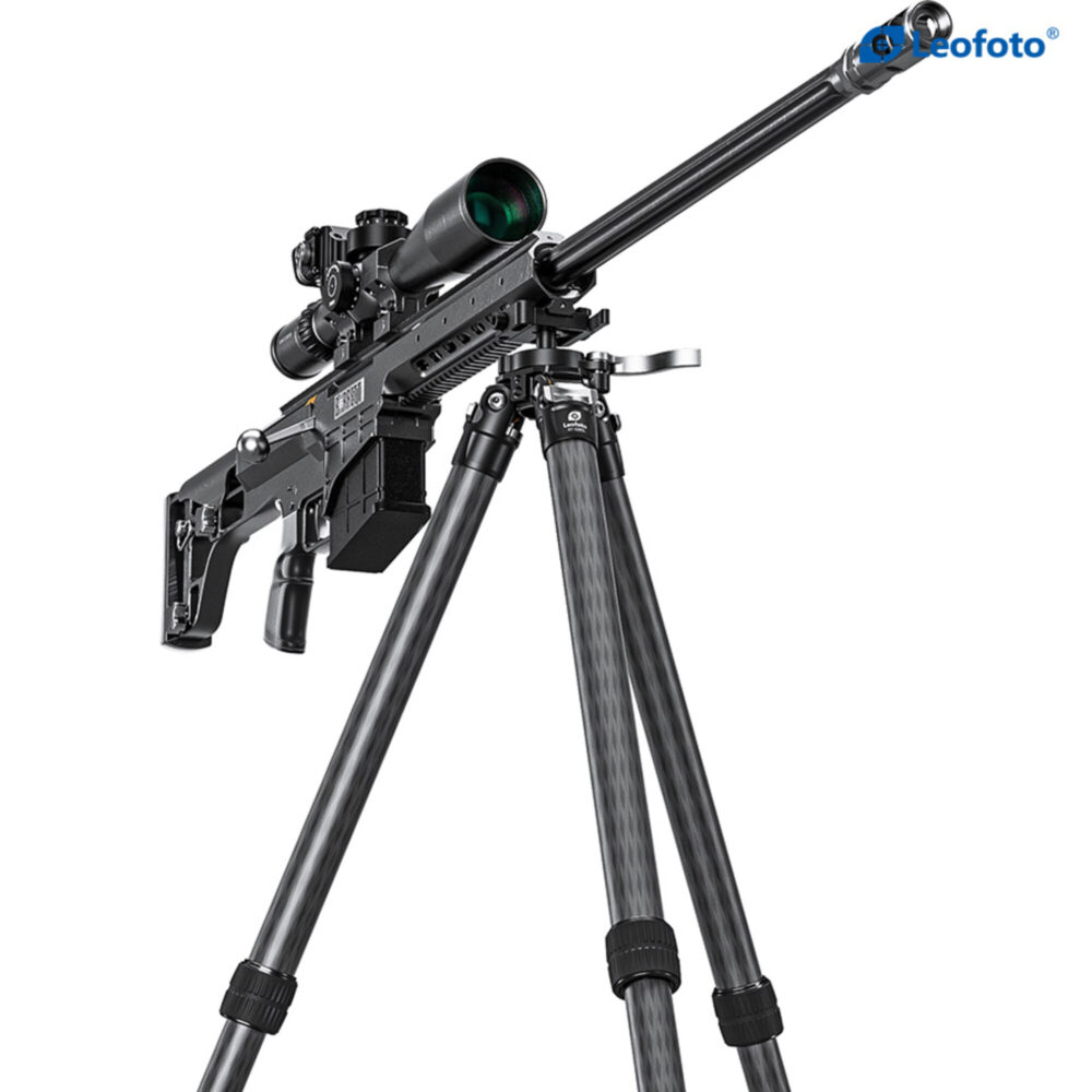 Leofoto ST-364CL Tripod geweer gemonteerd op statief in staande schiethouding
