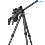 Leofoto ST-364C Tripod geweer gemonteerd op statief in staande schiethouding