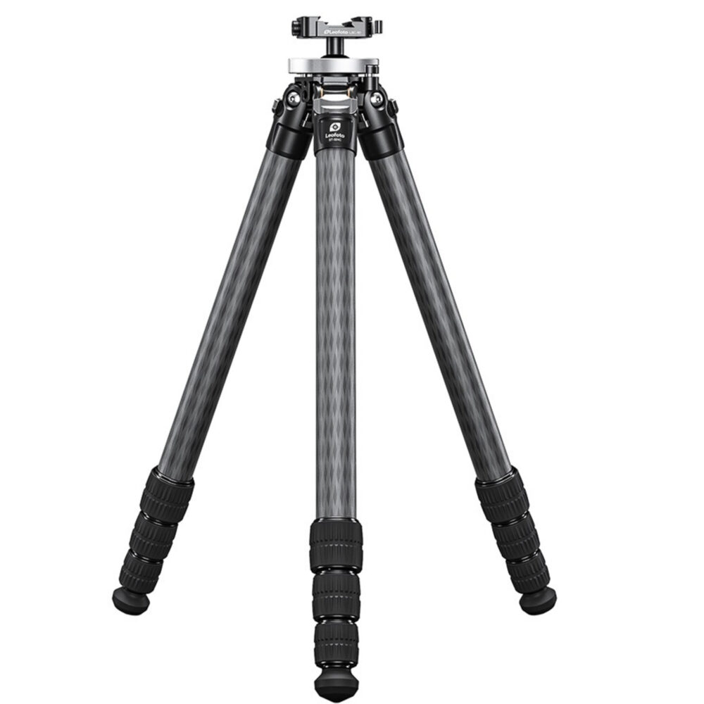 Leofoto ST-324C Tripod volledig uitgeklapt vooraanzicht met carbon poten