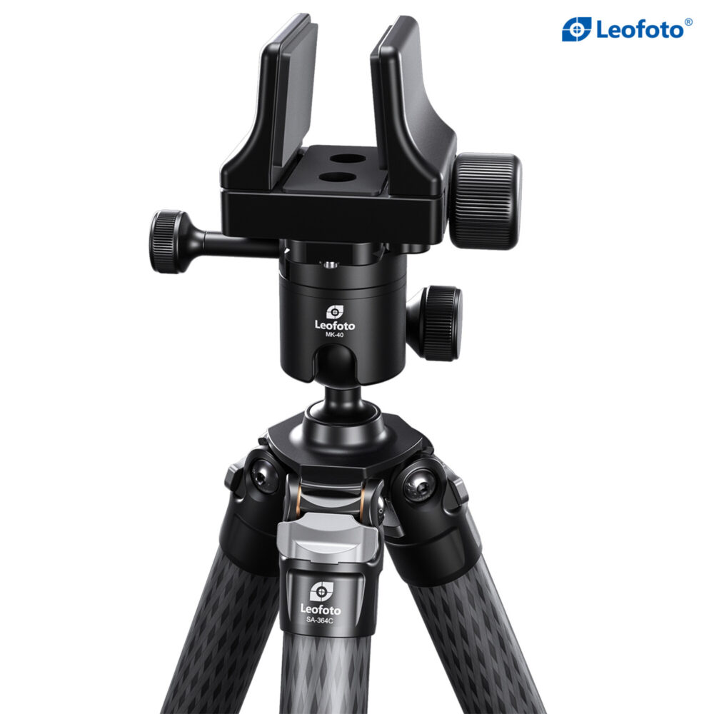Leofoto SA-364C Tripod kogelkop op statief met bedieningsknoppen en panoramaring