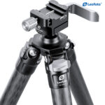 Leofoto SA-364C Tripod detail van MA-30 kop gemonteerd op statiefkruin