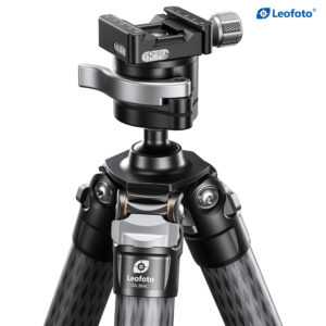 Leofoto SA-364C Tripod close-up van MA-40 geweeropname op de statiefkruin