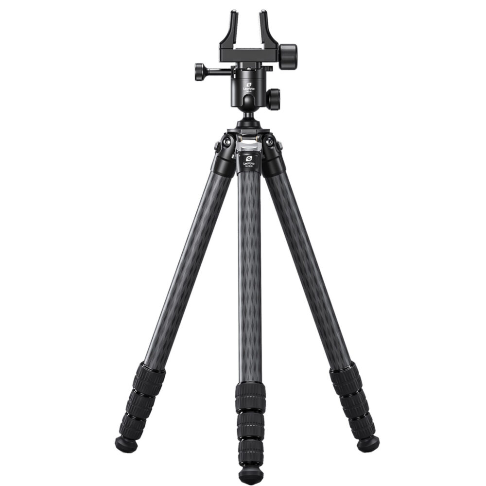 Leofoto Tripod SA-324C volledig uitgeklapt carbon tripod met gemonteerde kop