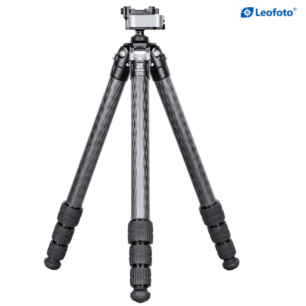 Leofoto SA-324C Tripod uitgeklapt statief met brede pootstand, frontaanzicht