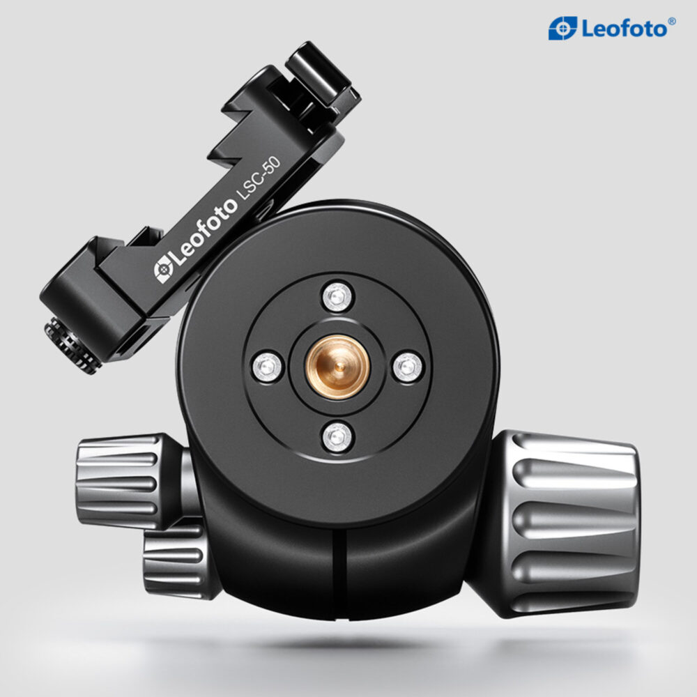 Leofoto LH-40SC kogelkop onderaanzicht met 3/8-inch statiefaansluiting en basisplaat