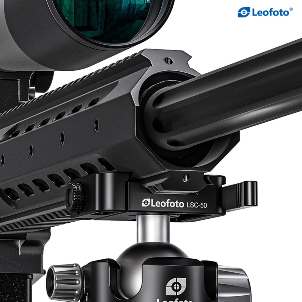 Leofoto LH-40SC kogelkop close-up van LSC-50 klem op Picatinny/Weaver rail onder handguard