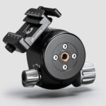 Leofoto LH-47 Balhoofd onderaanzicht met 3/8-inch aansluiting en bevestigingsplaat